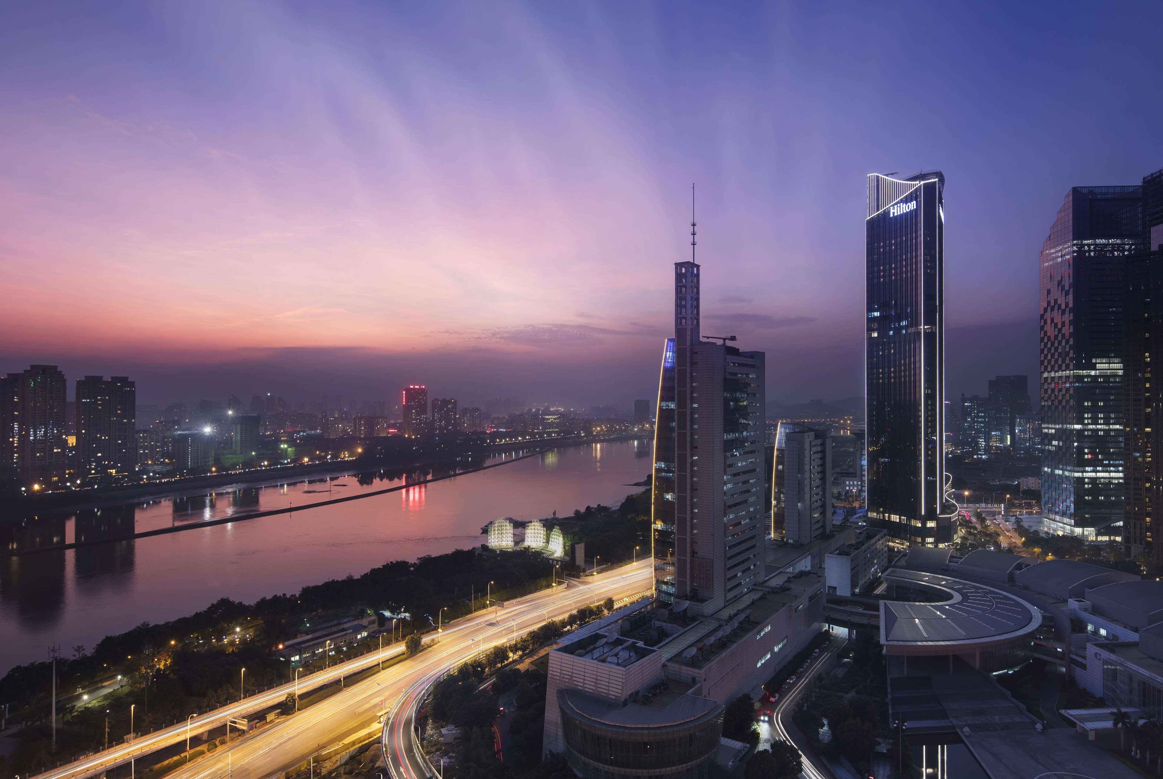 Отель Hilton Fuzhou Фучжоу Экстерьер фото
