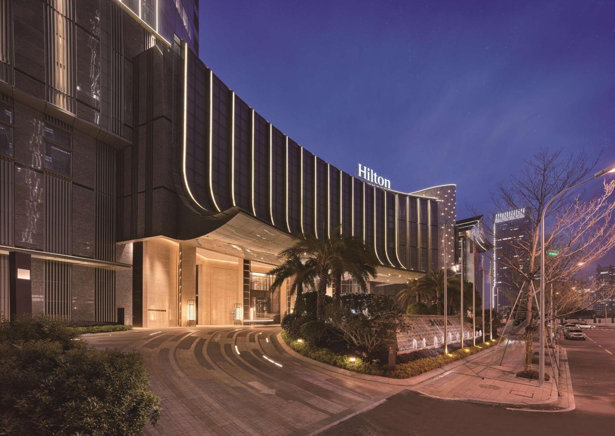 Отель Hilton Fuzhou Фучжоу Экстерьер фото